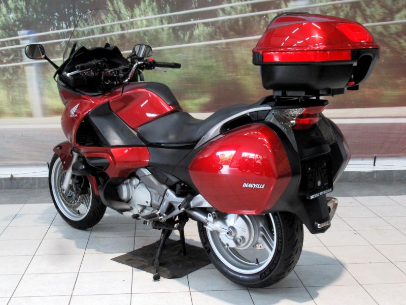 Honda NTV 700 Deauville